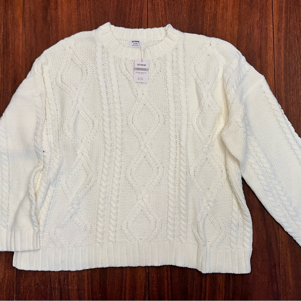 Women's Cream Cable Knit Sweater NWT